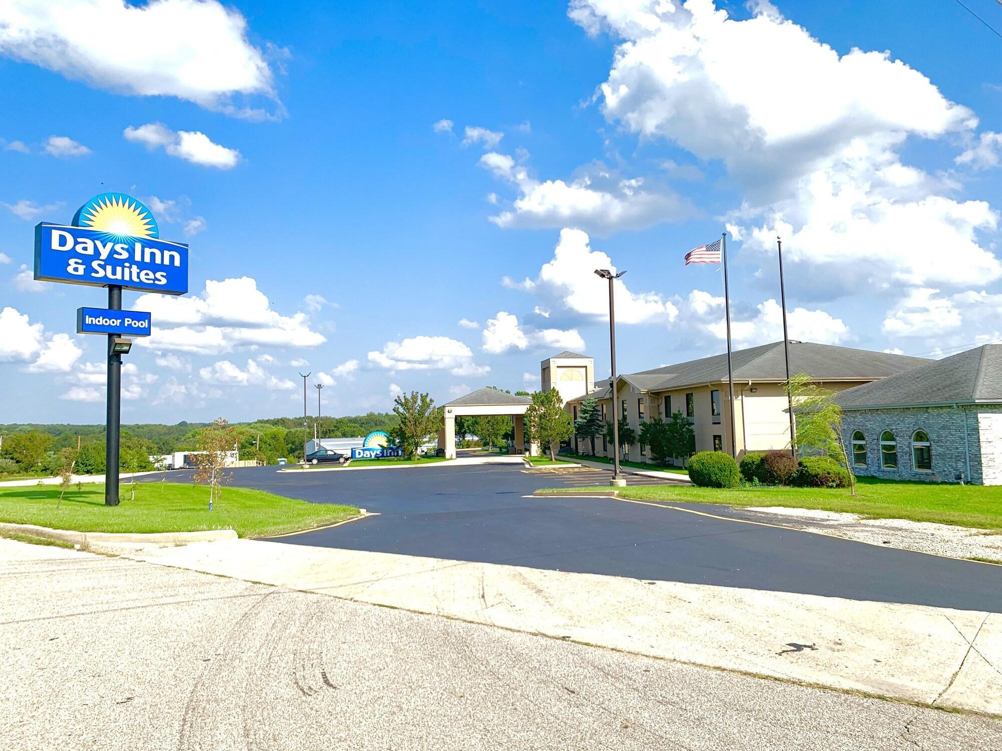 Days Inn & Suites By Wyndham Cuba Exterior foto